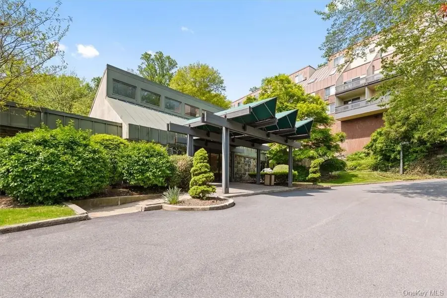 2 Fountain Lane #3W, Scarsdale, NY 10583 - #2