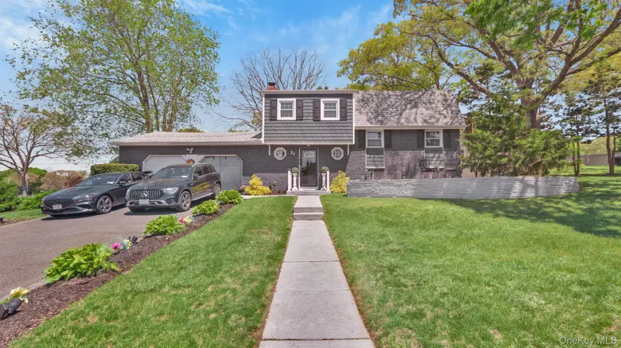 27 Camp Drive, Selden, NY 11784 - #2
