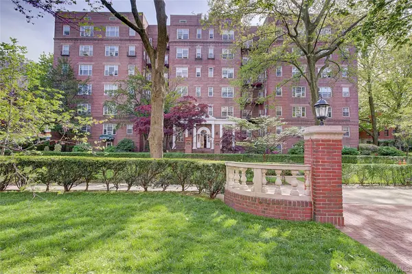 77-34 113th Street #6C, Forest Hills, NY 11375