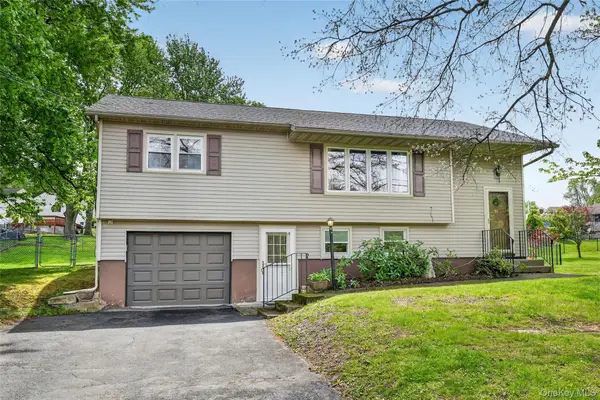 31 Monarch Drive, Newburgh, NY 12550
