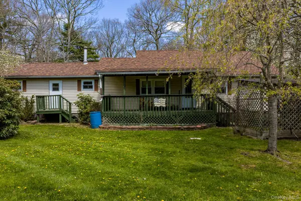 88 W Peenpack Trail, Sparrowbush, NY 12780