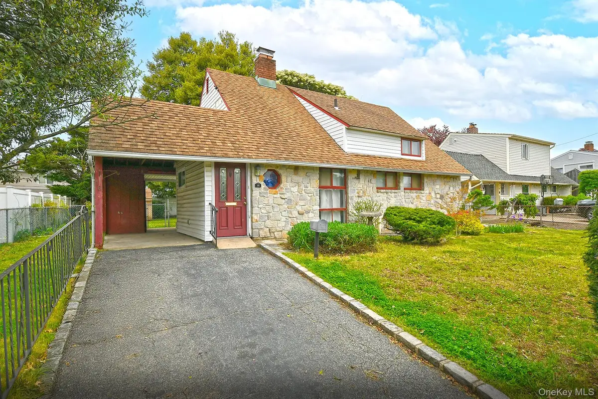 16 Springtime Lane E, Levittown, NY 11756 - #1