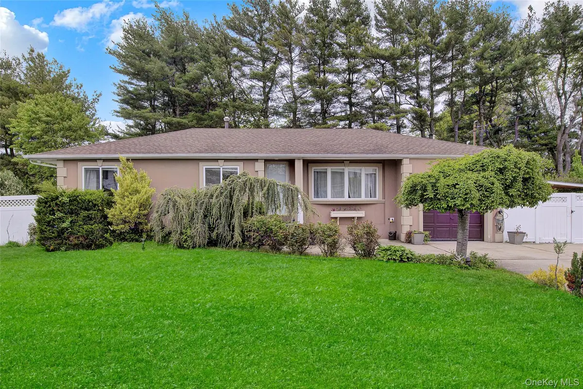 189 Eastwood Avenue, Deer Park, NY 11729 - #1