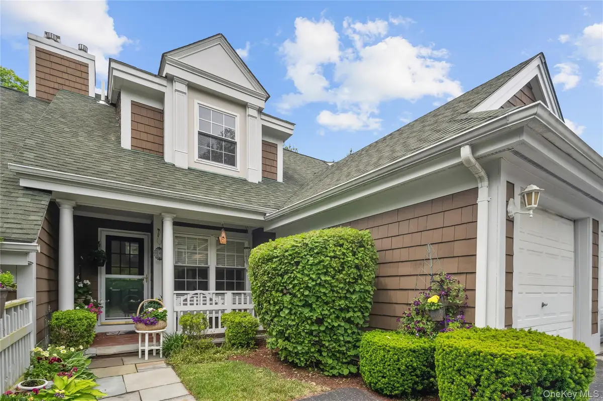 4 Winterberry Lane, Briarcliff Manor, NY 10510 - #1