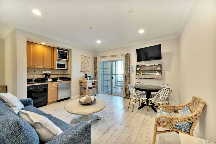 61475 Route 48 #A105, Greenport, NY 11944 - #3