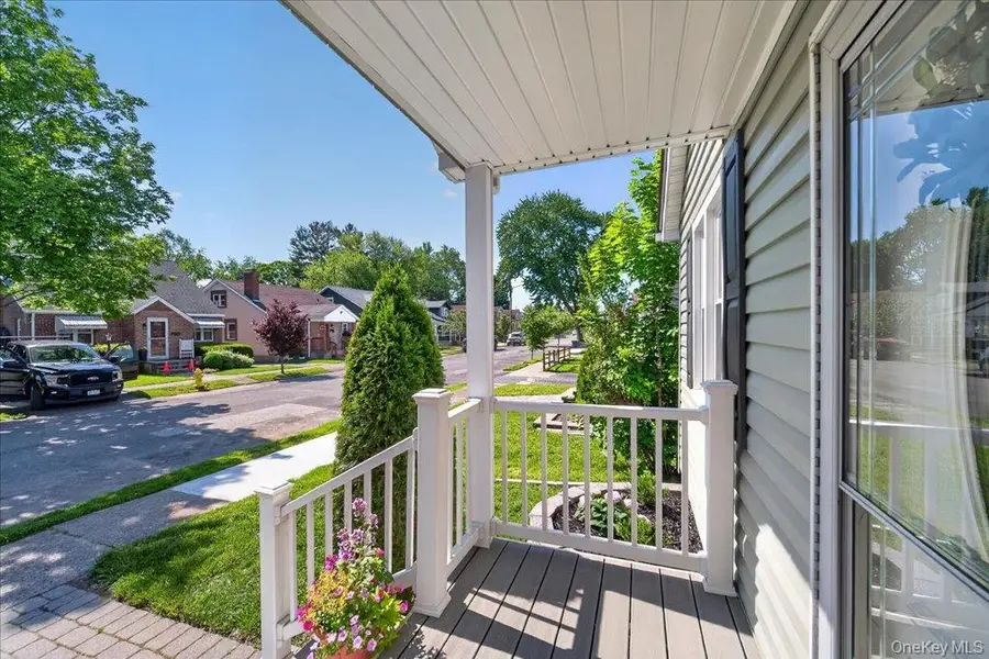 23 Roosevelt Place, Newburgh, NY 12550 - #3