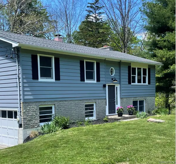 929 Centre Road, Rhinebeck, NY 12580