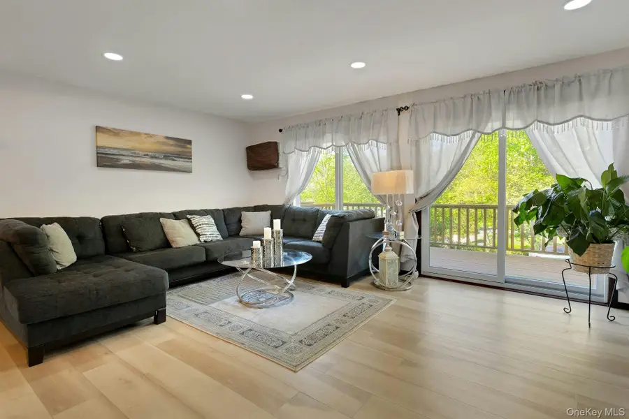 18 Scenic Circle, Cortlandt, NY 10520 - #3