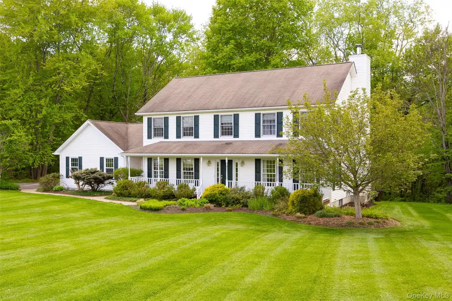 76 Rockledge Drive, Pleasant Valley, NY 12569 - #2