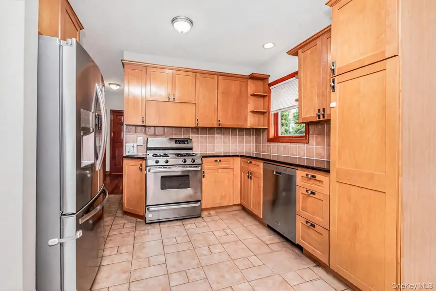 2234 Kingsland Avenue, Bronx, NY 10469 - #3