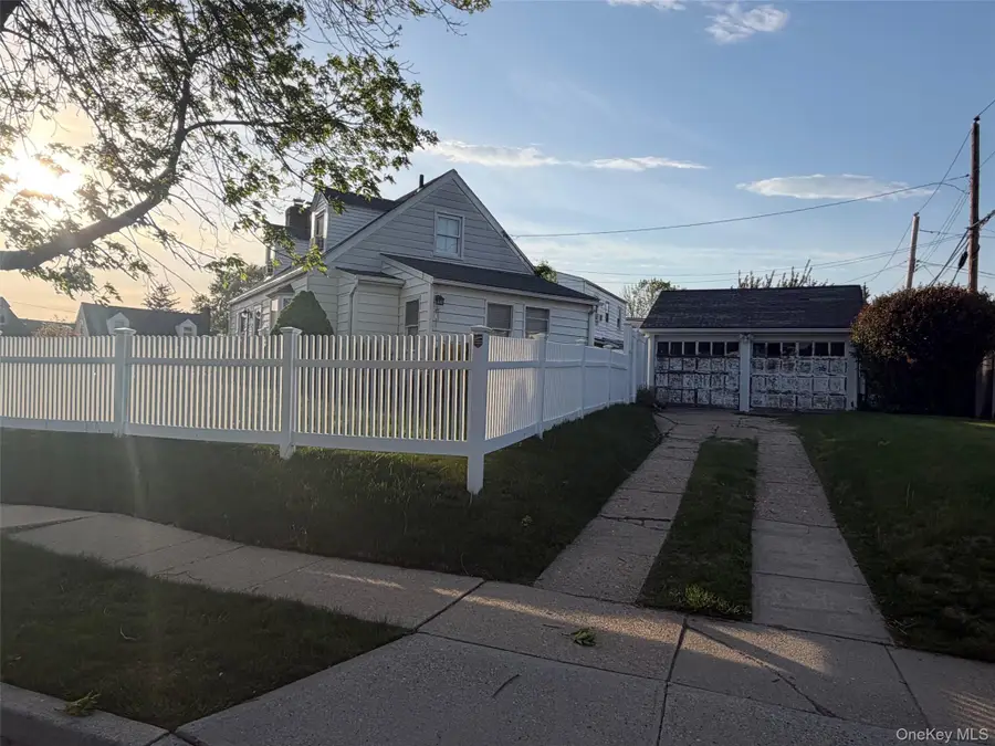 281 Anchor Way, Uniondale, NY 11553 - #3
