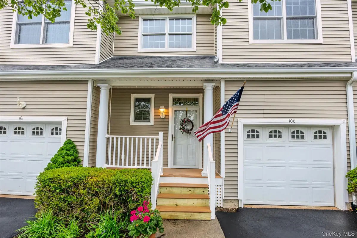100 Cove Lane #100, East Setauket, NY 11733 - #1