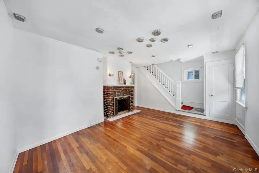 295 Washington Street, Hempstead, NY 11550 - #2