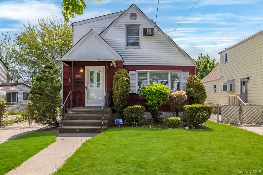 24 Spring Garden Street, Valley Stream, NY 11580 - #2