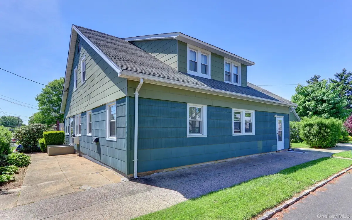 54 Mckinley Avenue, Albertson, NY 11507 - #1