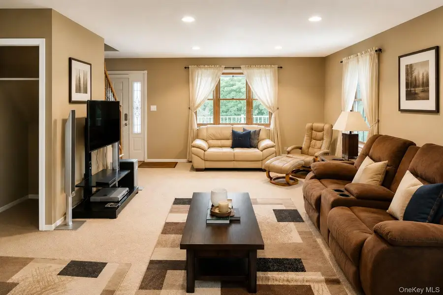 3837 Cordwood Lane, Seaford, NY 11783 - #3