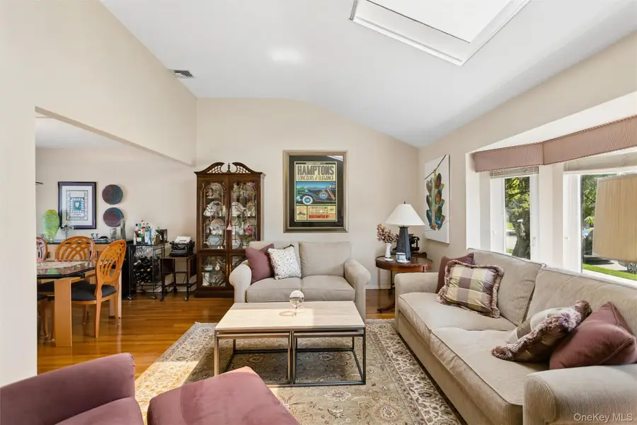 108 Wayne Street, Jericho, NY 11753 - #3