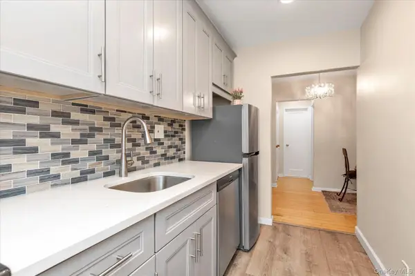 396 Merrick Road #1A, Rockville Centre, NY 11570
