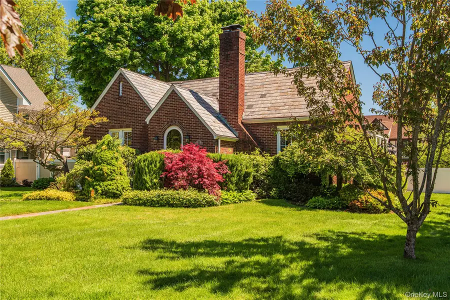 186 Pennsylvania Avenue, Freeport, NY 11520 - #3
