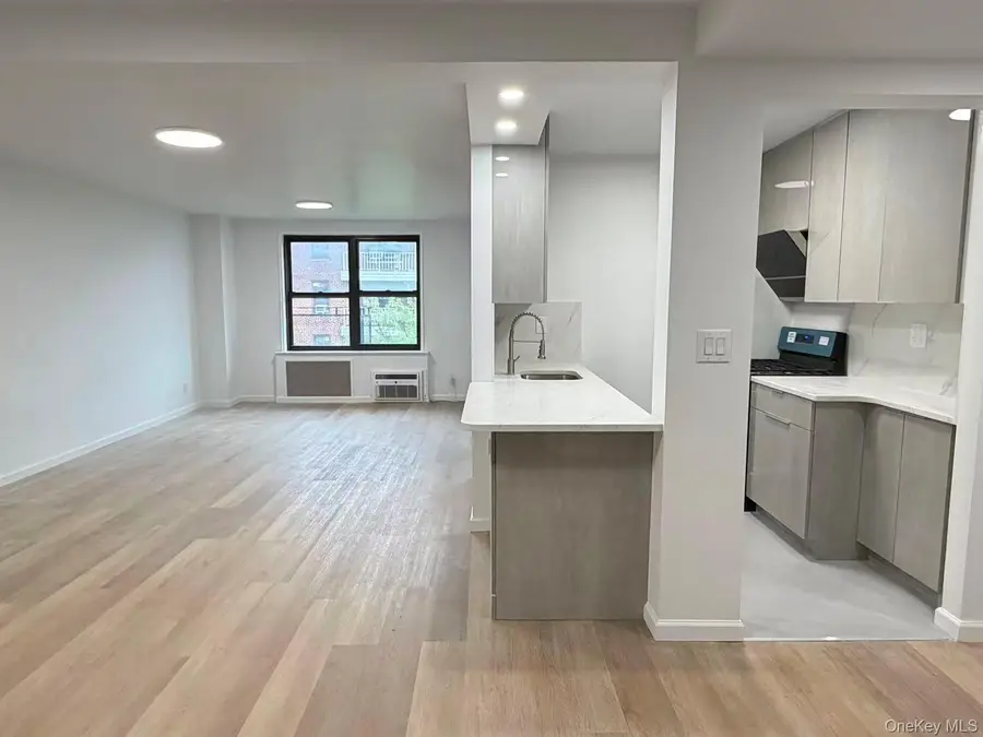 13235 Sanford Avenue,5F Sanford, Flushing, NY 11355 - #2