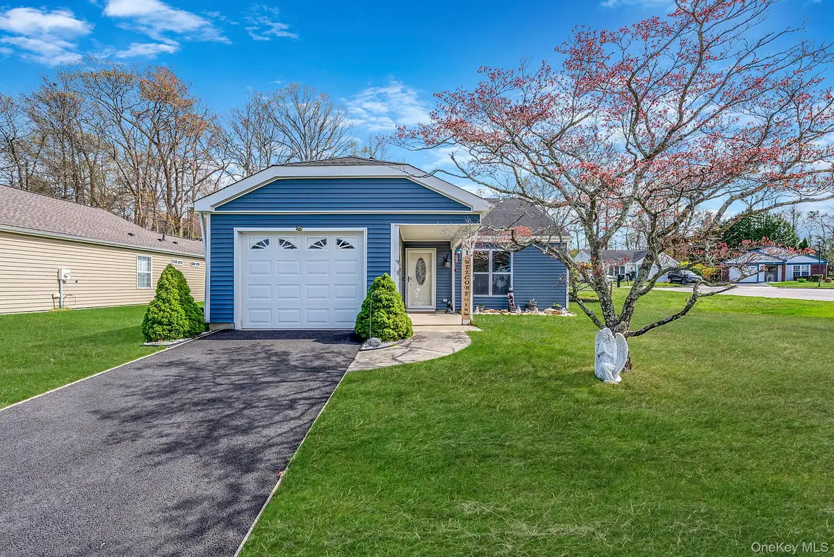 1 Avon Court, Ridge, NY 11961 - #1