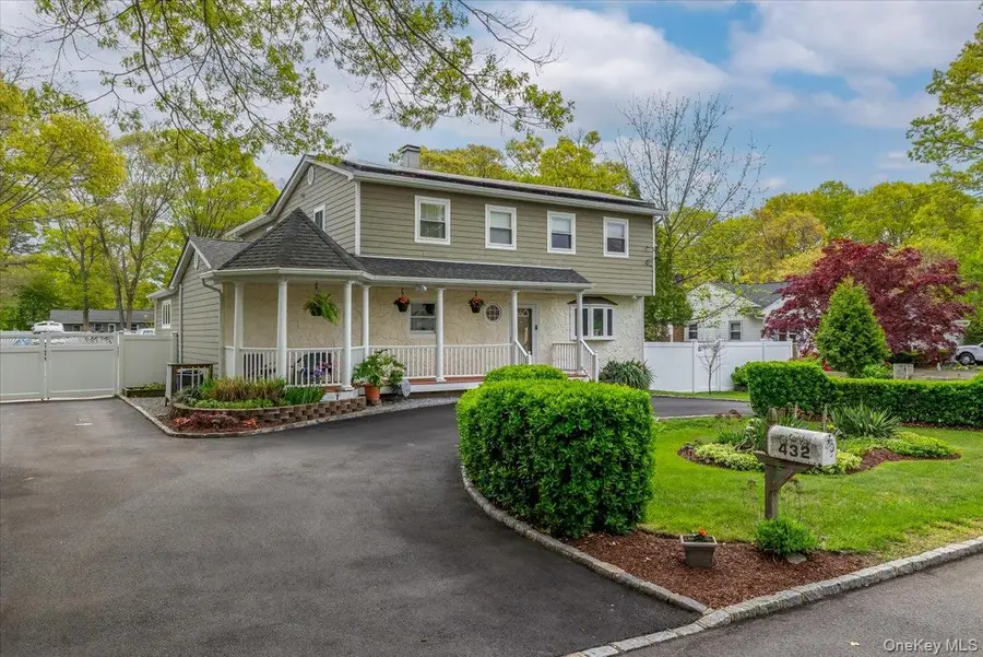 432 Puritan Drive, Shirley, NY 11967 - #2
