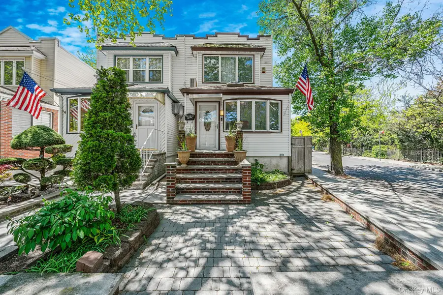69-08 69th Place, Glendale, NY 11385 - #2