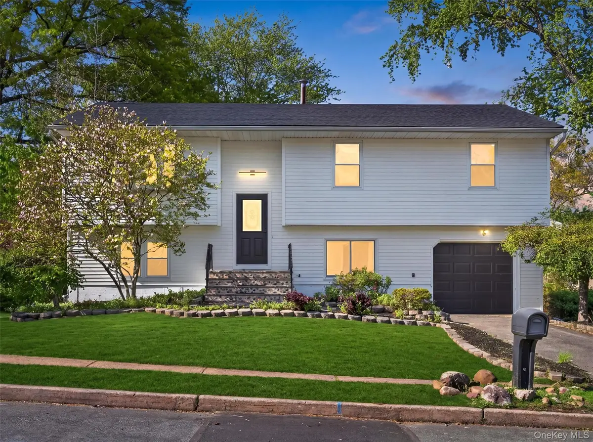 3 Cedar Avenue, Orangeburg, NY 10962 - #1