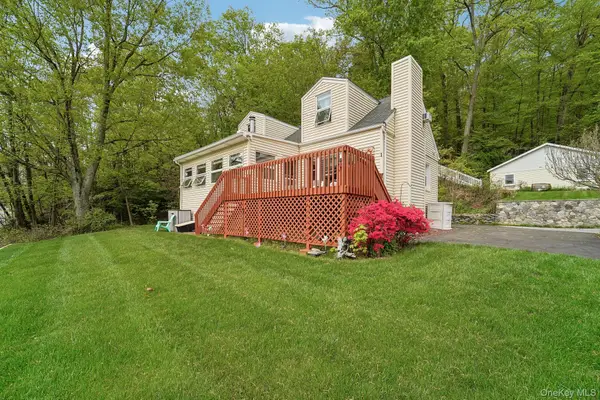1 Brook Court, Greenwood Lake, NY 10925