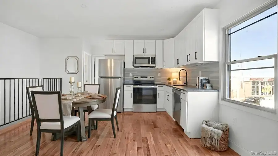 1148 E 211th Street, Bronx, NY 10469 - #3