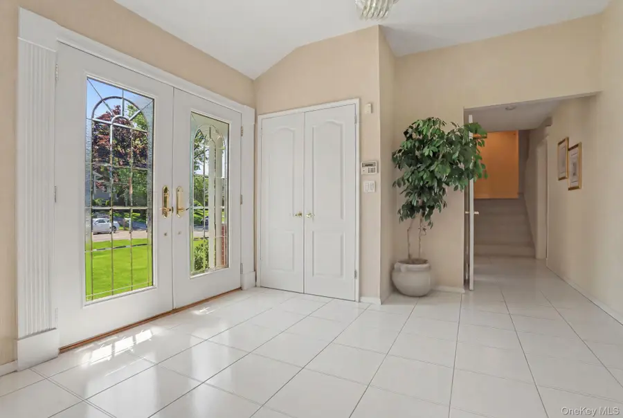 86 Somerset Road, New Rochelle, NY 10804 - #3