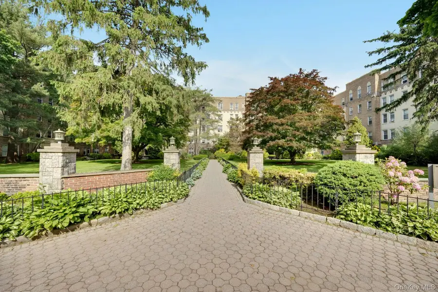 472 Gramatan Avenue #A3, Mount Vernon, NY 10552 - #3