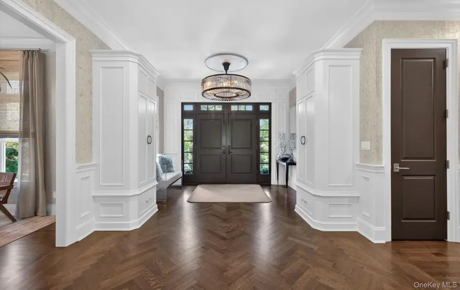 32 Elm Street, Woodbury, NY 11797 - #3