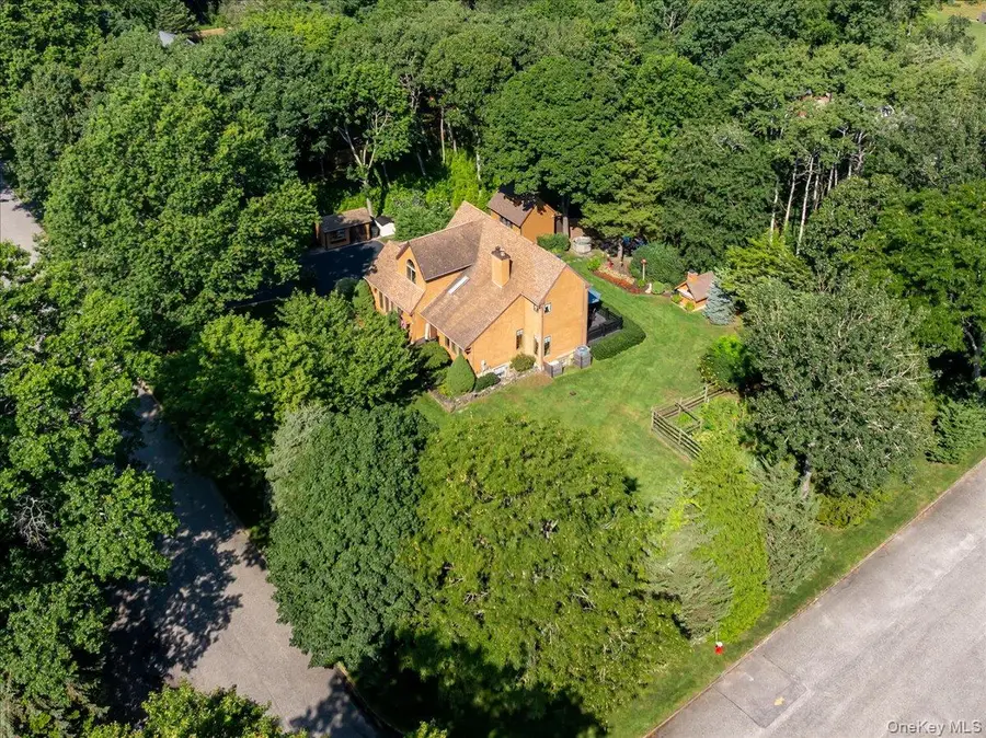 595 Greenfields Lane, Southold, NY 11971 - #3