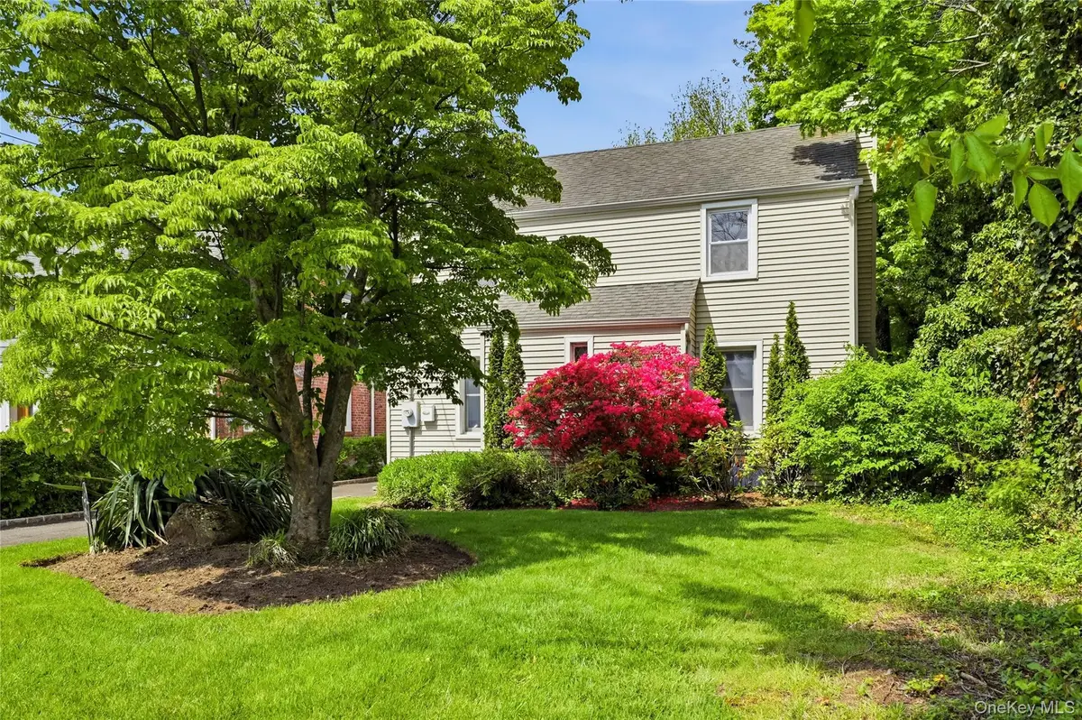 45 Locust Place, Manhasset, NY 11030 - #1