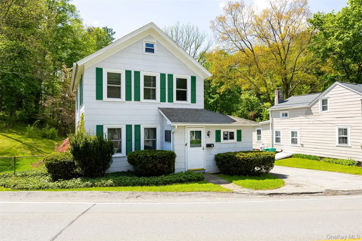 30 E Market Street, Hyde Park, NY 12538 - #1