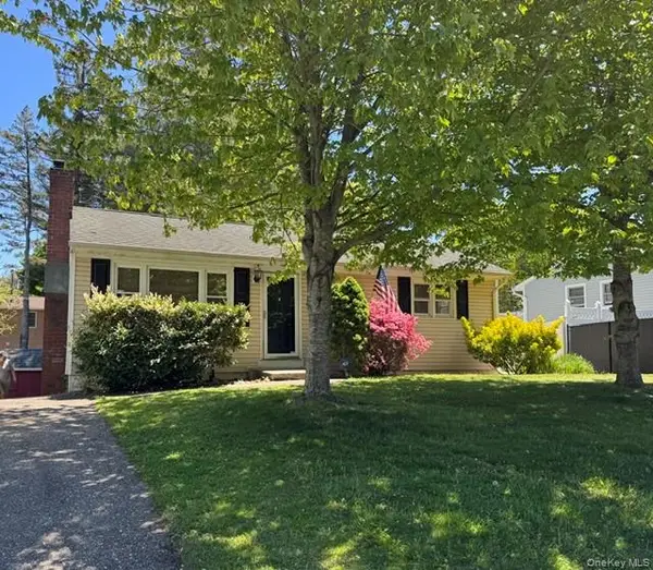 23 Westbury Drive, Sound Beach, NY 11789