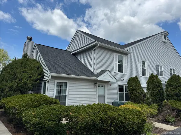 24 Olde Wagon Road, Warwick, NY 10990