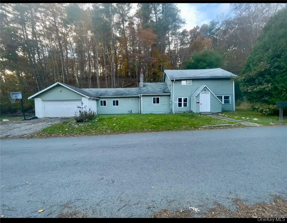 18 Mccune Place, Wurtsboro, NY 12790 - #1