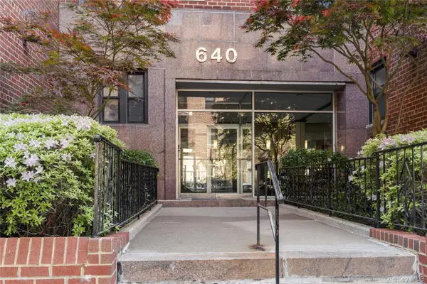 640 W 239th Street #2F, Bronx, NY 10463