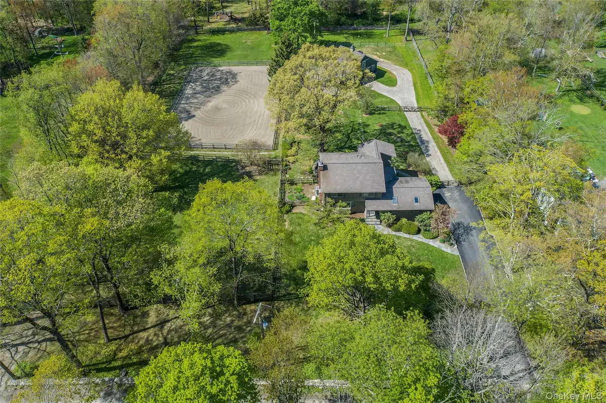 212 Hunt Lane, North Salem, NY 10560 - #1