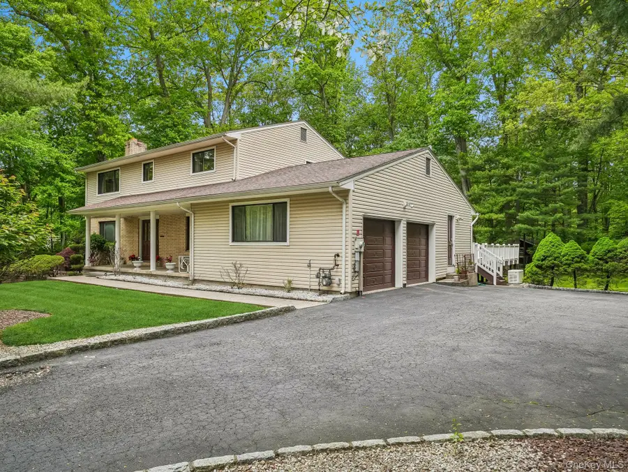 4 Lochness Lane, New City, NY 10956 - #2