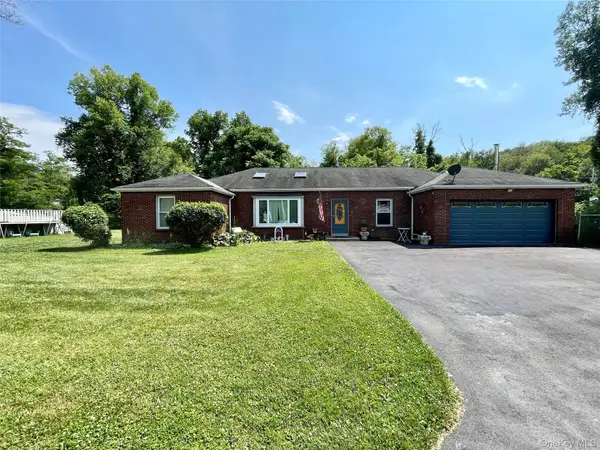 21 E Mountain Road S, Cold Spring, NY 10516