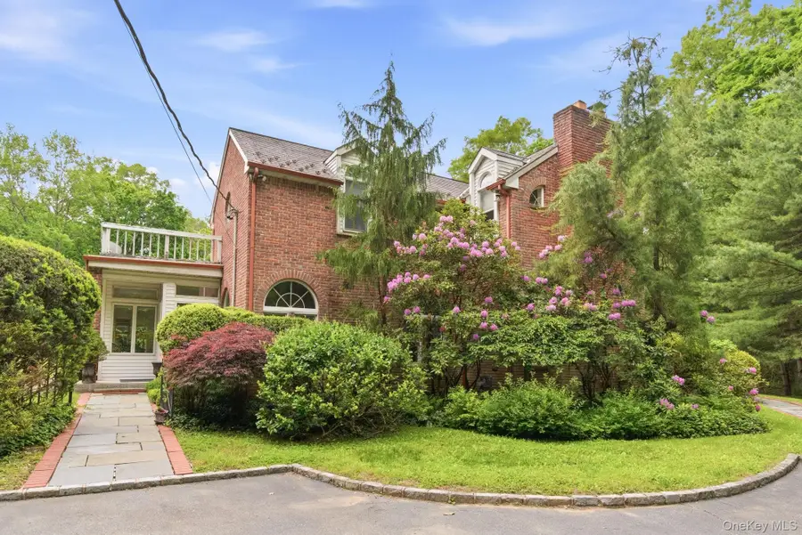 380 Duck Pond Road, Matinecock, NY 11560 - #3