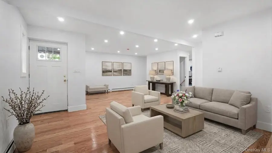 1616 Hammersley Avenue, Bronx, NY 10469 - #2