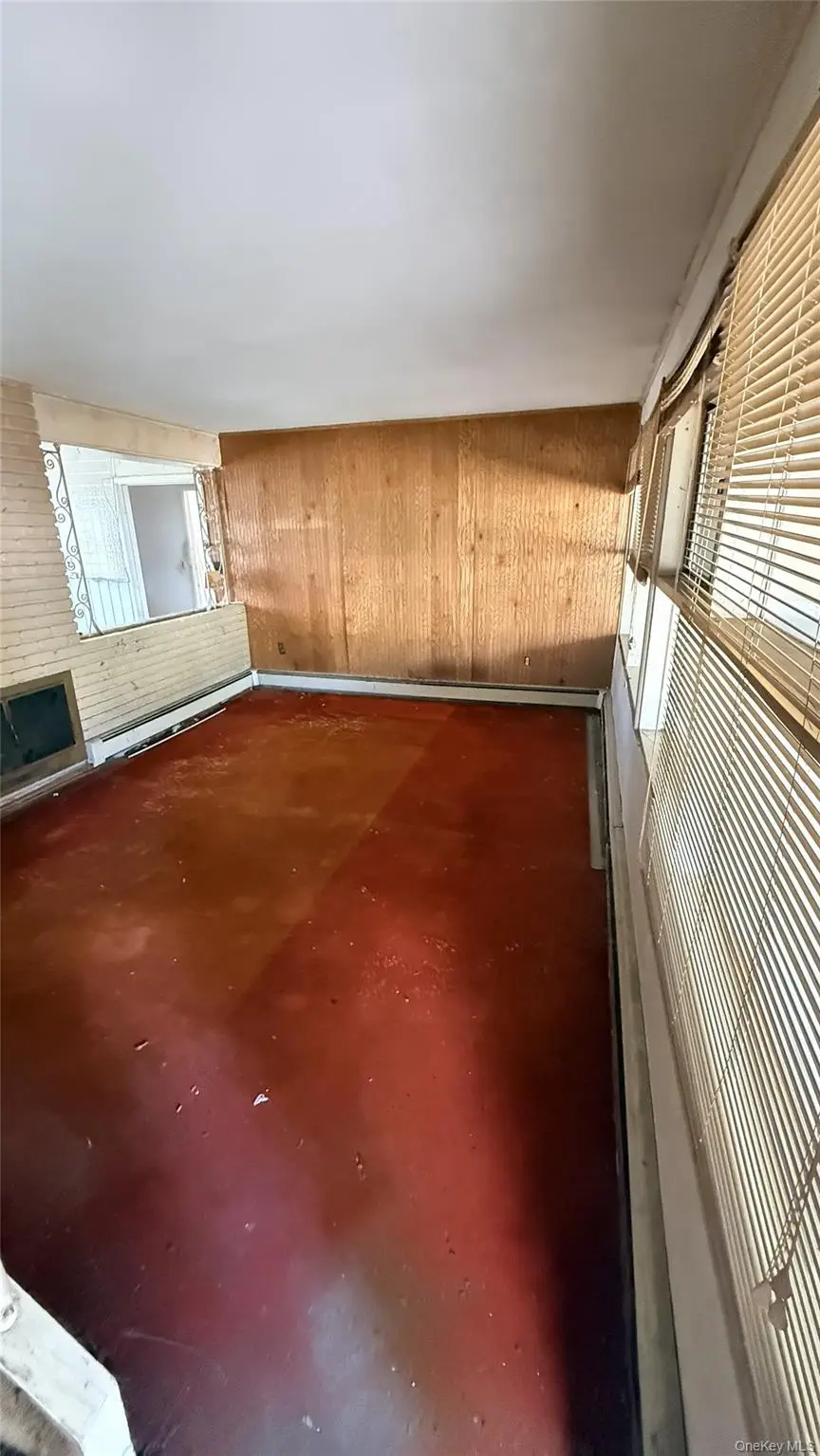 6 Shotgun Lane, Levittown, NY 11756 - #2