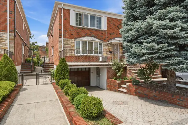 6110 76th Street, Middle Village, NY 11379