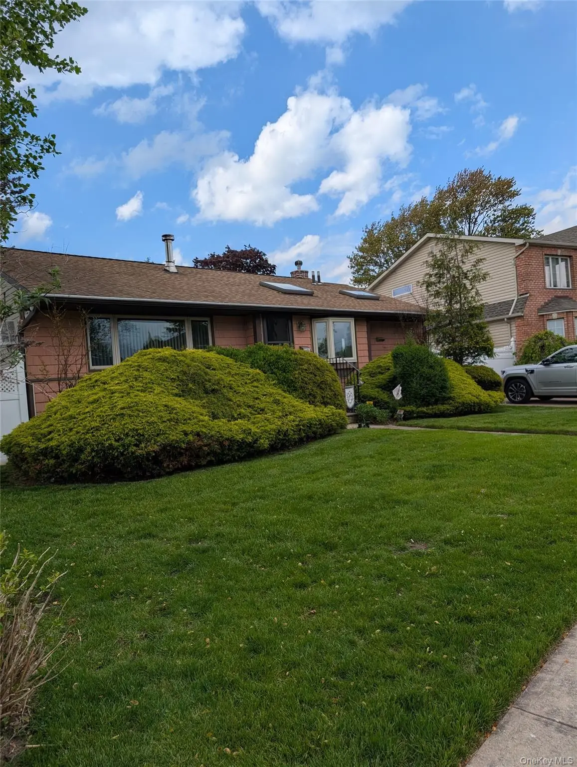 5 Columbia Road, Hicksville, NY 11801 - #1