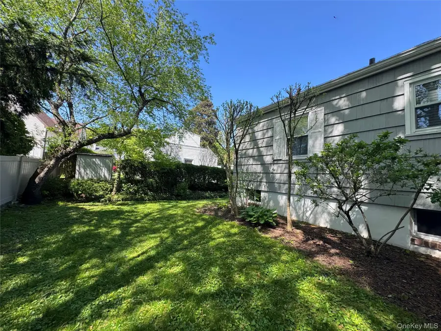21 Benedict Road, White Plains, NY 10607 - #3