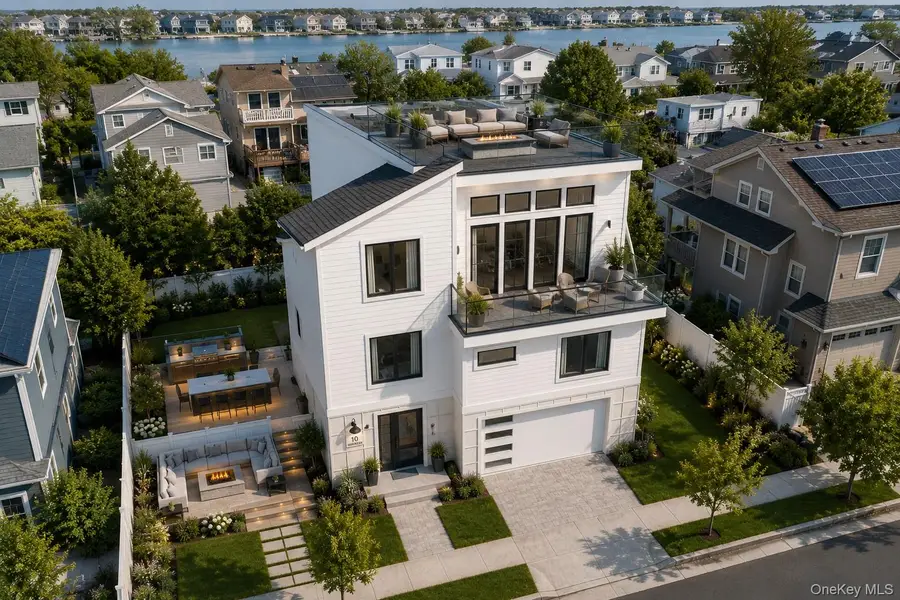 10 Kirkwood Street, Long Beach, NY 11561 - #3